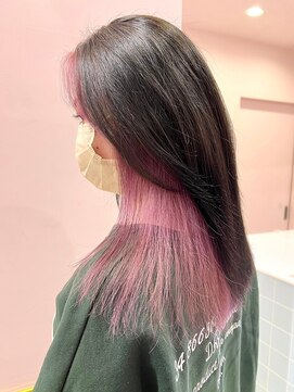 ゲーム バイ アランスミシー 横浜(GAME by Alan Smithee) ブリーチインナーカラーピンクカラー前髪カットトリートメント