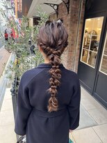 トータルビューティ ジェム バイ ヘアタイム(TOTAL BEAUTY gem by HAIR TIME)&nbsp;お呼ばれヘア 編みおろしアレンジ