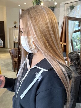 ニュウニュウ(NIU NIU) ミルクティーベージュ