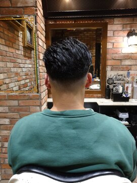 ヒロギンザバーバーショップ 丸の内店(HIRO GINZA BARBER SHOP) ツーブロなフェード