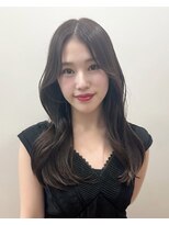 ワン バイ ジエクト(One by The Ect) レイヤーロング似合わせカットセンターパートラベンダーベージュ