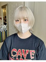 ヘアスタジオ アルス 御池店(hair Studio A.R.S)&nbsp;ハイトーンショートウルフカットレイヤーカットホワイトカラー
