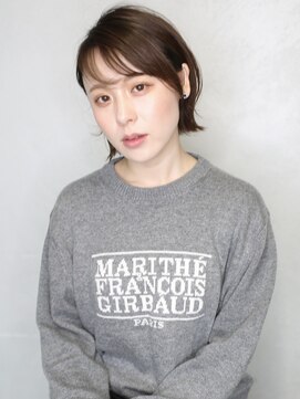 バース(BIRTH) 天神【BIRTH】耳かけ外ハネ切りっぱなしボブ