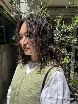 ロミバイリー(Romi by Lyee) [個性派］プードルパーマ