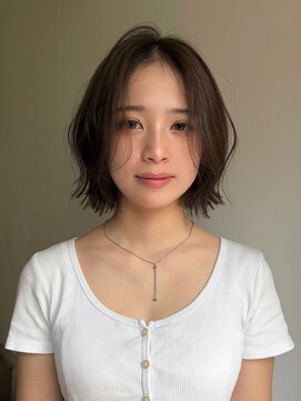 サンク 原宿 表参道(cinq) 赤みを消してくれるくすみ感が人気のヘーゼルベージュカラー