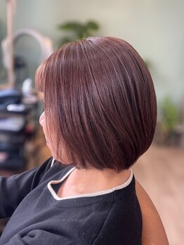 シェリール(Cherir)の写真/大型店が苦手な方に◎経験豊富な女性stylistが同じ目線でアドバイス♪髪質改善で上質なサラ艶髪に導きます*