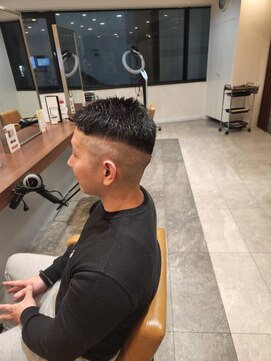 エイクス 津田沼(AQs) ミディアムヘア/暗めカラー/グランマッシュ/千葉