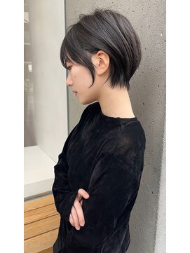 アイドットプラスフェリシア 表参道(i.+FERiCIA.) 20代/30代/ニュアンスカラー/小顔/前髪カット/ショート/表参道