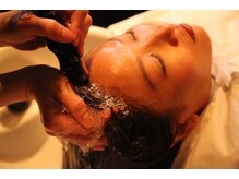 クレール ヘアアンドスパ(CLAIR Hair&Spa)の雰囲気（『炭酸泉で髪と頭皮を整える』髪本来のツヤへ。）
