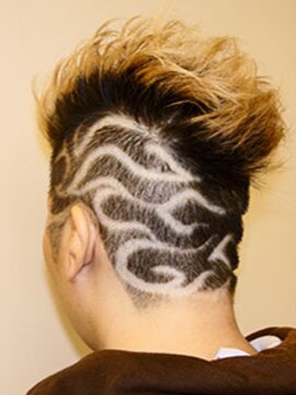 カプリヘアーデザイン(Capri Hair design) モヒカン　×　トライバルバリアート