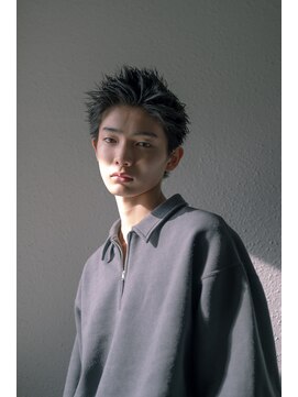 トゥ(TOE) スパイキーショート