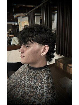 ヘアークリエイ トポライトウィロー 烏丸(Hair Create Polite willow) テーパーフェードウルフ