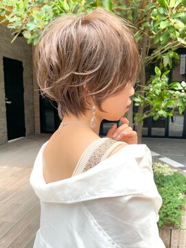 アロ 大阪梅田(alo) 【川原拓也】巻き髪ショートボブ