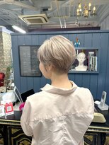 ヘアーサロン ラ ボーテ&nbsp;ショートミルクティーベージュ♪