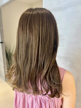 エミュ 伏見 国際センター(emu) ナチュラルロング/ヘルシーロング/ゆるカール/シルキーベージュ