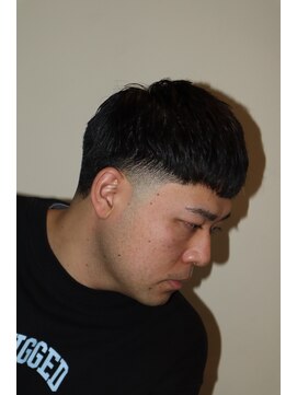 オーディナリーバーバープレース(Ordinary Barber Place) 高円寺/テーパーフェード/クロップ