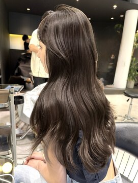 シティ(CITY) レイヤーカット 顔まわりカット 色気ヘア 韓国風ヘア