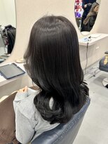 リノ(Lino)&nbsp;暗めグレーアッシュで天使の輪