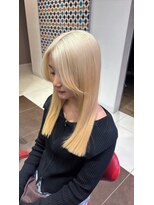 アース いわき店(HAIR&MAKE EARTH)&nbsp;ホワイトブロンド×ストレートミディ