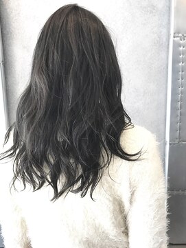 ヘアサロンM 新宿 ネイビーグレーカラー