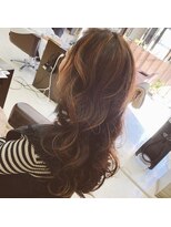 ヘアーデザイン アダット(HAIR DESIGN Adatto.) 美しいグレイカラー