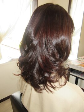 コア フィール ア デイ(COIFFURE A DAY) 【見附今町M3D】ロング巻き髪