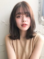 小顔カットボブルフ大人かわいいピンクベージュ薄めバングくびれ
