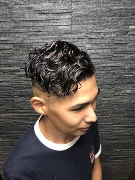 ヒロギンザ 青山店(HIRO GINZA) スキンフェードパーマスタイル