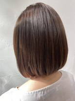 エヌシー(Nc)&nbsp;前下がりボブ