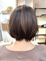 リアン(lien)&nbsp;【lien.ai】大人かわいいひし形ショートボブ