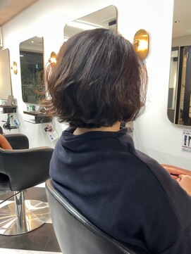 アフロディーテギンザ 神保町(APHRODITE GINZA) カール/セミディ/シアーカラー/姫カット［御茶ノ水/神保町］