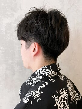 アイティーバイアルバム 八王子店(IT by ALBUM) メンズくせ毛風パーマ_アップバングコンマヘア_ba395291