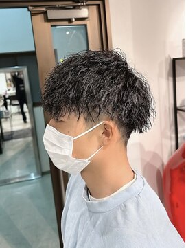 コワファーストナガサキシャンプーボーイ(COIFF1RST NAGASAKI SHAMPOO BOY) ばさつかないツイストパーマ