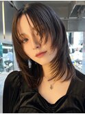 顔周りレイヤーカットくびれヘアミルクティーベージュカラー