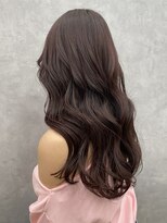 フンヌ フンヌ(funnufunnu) 女性らしさ抜群のピンクブラウン