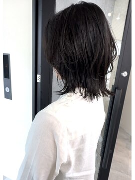 バッカ 横浜桜木町店(BACCA) くびれミディアム/モノトーン