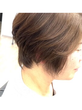 バンビ 大矢野店( Bambi) ショートボブ