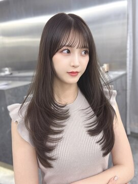 マウルルナ(MAEUL luna) レイヤーカット　ワンカール　グレージュ【MAEUL luna 桔川】