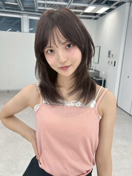 ユーフォリア 新宿店(Euphoria) 大人可愛い大人美人ふんわりカール小顔カットショコラアッシュ