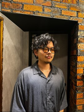 アルティザン(artisan) ツイストスパイラルパーマ