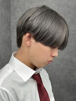 エルマーク 樟葉(L-MARK)&nbsp;マッシュ/メンズ/ハイトーン/ダブルカラー/ブリーチ/眉毛