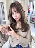 レイヤーカット/韓国ヘア/ハッシュカット/ベージュカラー/顔周り