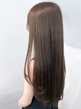 グレージュロング韓国ヘア顔周りレイヤー_ba568202