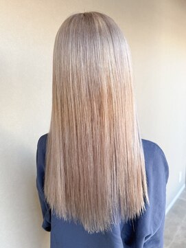 ミルヘアデザイン(mil hair design) 縮毛矯正　質感ストレート　髪質改善カラー　顔まわり　ブリーチ