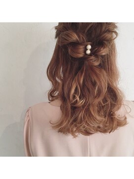 アンジュ(ange) 〔ange maco〕なみまき×ハーフアップ