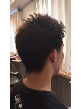 ラトリエ ブロカント 立川北口店(L'atelier BROCANTE) 短髪 ビジカジ ビジネス 1分スタイリング 刈り上げ