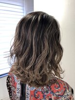 フォーク(FOLK)&nbsp;KASUMI 外国人風グラデーションカラー×ベージュ 【FOLK恵比寿】