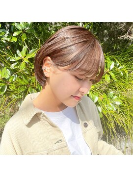 ラナ 渋谷(Lana) 【Chill】大人かわいいホワイトアッシュクールショートパーマ