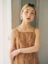 リィベ(Liibe)&nbsp;シャドールーツ　ダブルカラー　ボブ　センターパート