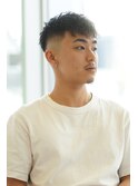 ベリーショートツイストパーマ前下がりフェードカット3